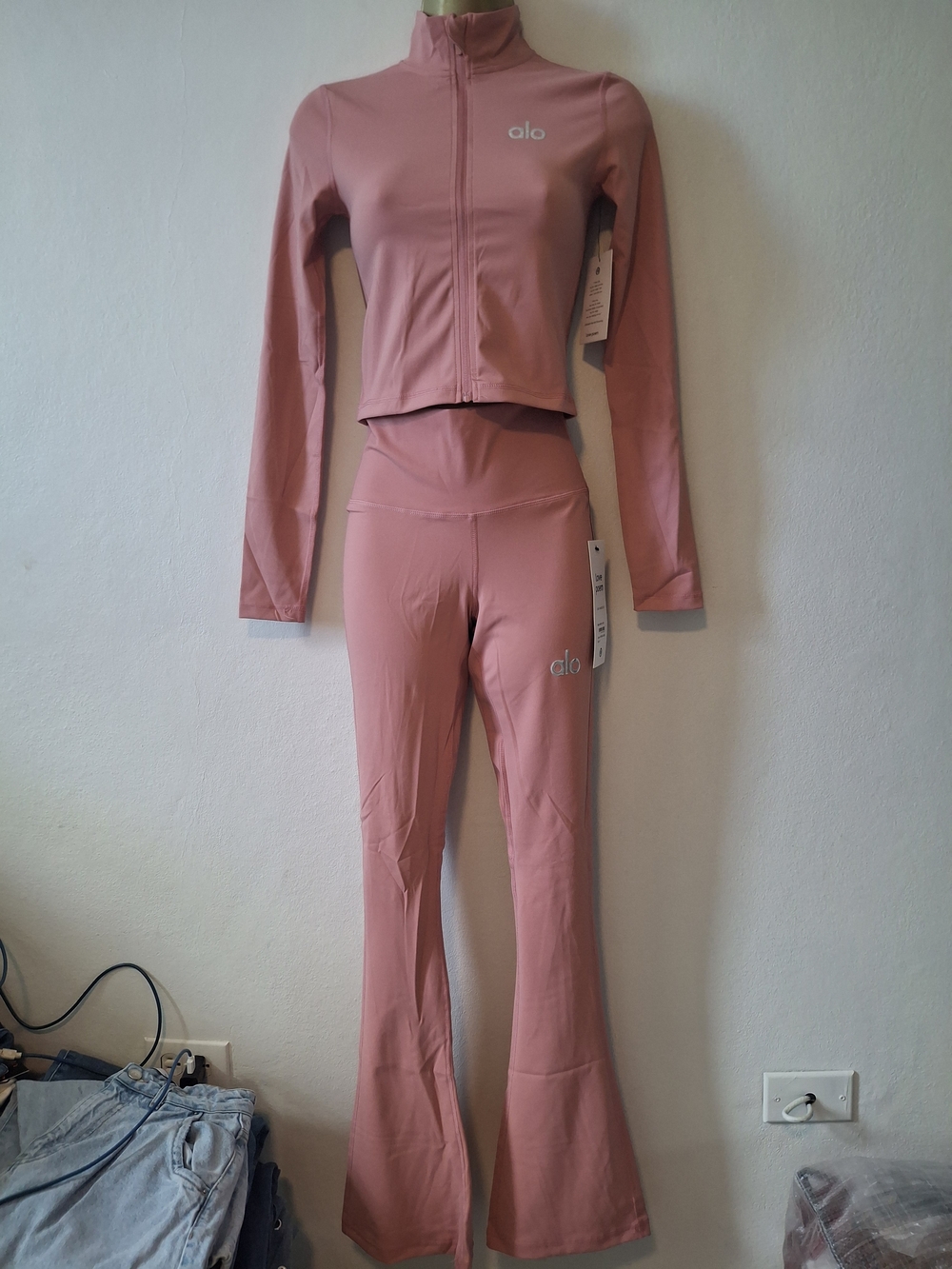 DP ALO Yoga Dusty Rose Flare Legging with Cropped Zip Jacket Set